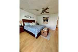 1627 Brickell Ave APT 2702, Miami, FL 33129, Sold 05/09/22