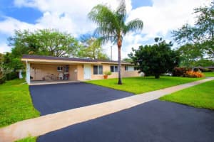5709 Jackson St, Hollywood, FL 33023, Sold 05/06/22