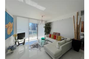 90 SW 3rd St APT 2116, Miami, FL 33130, Sold 05/11/22