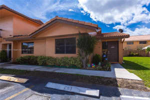 10904 NW 7th St #205, Miami, FL 33172, Sold 05/23/22