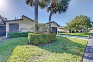 12 Ridge Pointe Dr d, Boynton Beach, FL 33435, Sold 04/18/22