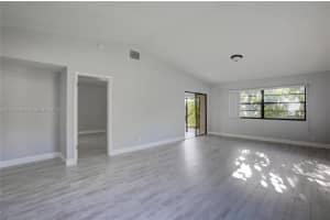 12 Ridge Pointe Dr d, Boynton Beach, FL 33435, Sold 04/18/22