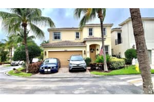 21126 NE 33rd Ave, Miami, FL 33180, Sold 04/25/22