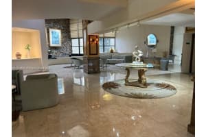 600 Parkview Dr APT 314, Hallandale Beach, FL 33009, Sold 06/02/22