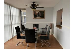 600 Parkview Dr APT 314, Hallandale Beach, FL 33009, Sold 06/02/22