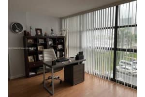 600 Parkview Dr APT 314, Hallandale Beach, FL 33009, Sold 06/02/22