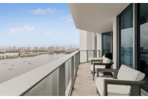 17111 Biscayne Blvd Unit 2305, Aventura, FL 33160, Sold 05/23/22