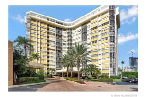 100 Golden Isles Dr APT 113, Hallandale Beach, FL 33009, Sold 01/18/23