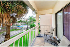 8120 Geneva Ct APT 251, Doral, FL 33166, Sold 05/04/22