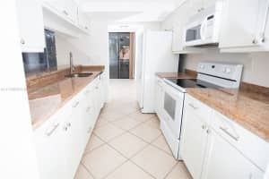 21085 NE 34th Ave Apt 302-1, Aventura, FL 33180, Sold 04/20/22