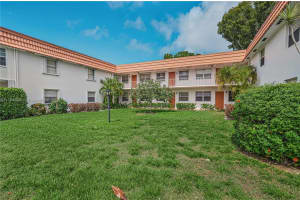 2600 SE Ocean Blvd z 11, Stuart, FL 34996, Sold 04/15/22