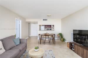 7601 E Treasure Dr APT 1209, North Bay Village, FL 33141, Sold 04/15/22
