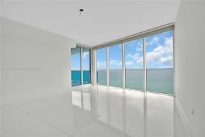2711 S Ocean Dr UNIT 1104, Hollywood, FL 33019, Sold 05/02/22