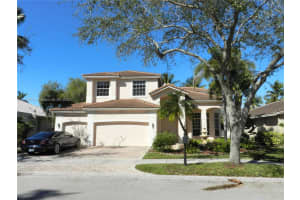 1425 Lantana Dr, Weston, FL 33326, Sold 04/21/22