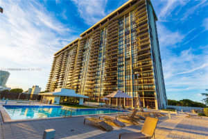 600 NE 36th St APT 801, Miami, FL 33137, Sold 04/01/22