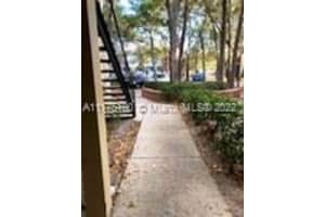 8609 Mallard Reserve Dr #105, Tampa, FL 33614, Sold 04/18/22