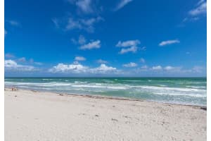 3725 S Ocean Dr APT 307, Hollywood, FL 33019, Sold 10/30/23