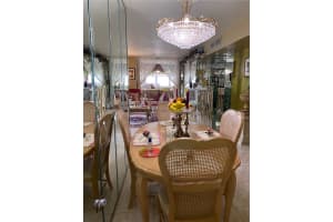 999 Brickell Bay Dr APT 1402, Miami, FL 33131, Sold 05/06/22