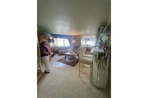 999 Brickell Bay Dr APT 1402, Miami, FL 33131, Sold 05/06/22