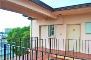 1950 W 54th St APT 415, Hialeah, FL 33012, Sold 05/26/22