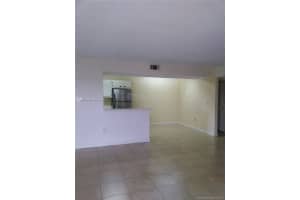 308 Palm Cir W, Pembroke Pines, FL 33025, Sold 10/31/22