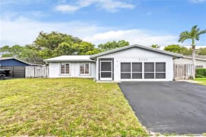 8209 NW 75th Ave, Tamarac, FL 33321, Sold 05/06/22