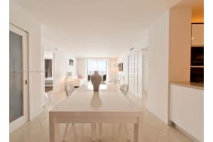 5555 Collins Ave #9l, Miami, FL 33140, Sold 07/13/22