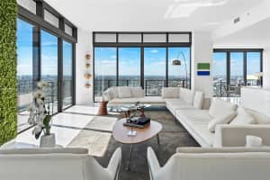 88 SW 7th St #4201, Miami, FL 33130, Sold 05/11/22