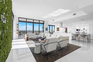 88 SW 7th St #4201, Miami, FL 33130, Sold 05/11/22
