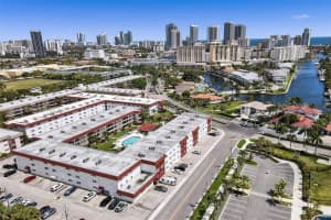 580 Egret Dr APT 218, Hallandale Beach, FL 33009, Sold 04/13/22