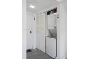 9380 W Flagler St #211a, Miami, FL 33174, Sold 05/25/22