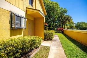 3095 N Oakland Forest Dr APT 104, Oakland Park, FL 33309, Sold 05/12/22