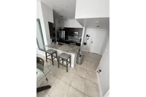 1155 Brickell Bay Dr APT 505, Miami, FL 33131, Sold 04/20/22