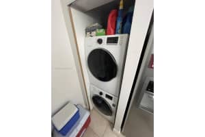 1155 Brickell Bay Dr APT 505, Miami, FL 33131, Sold 04/20/22