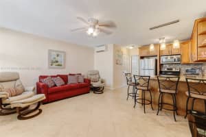 322 Taylor St #1c, Hollywood, FL 33019, Sold 09/29/22