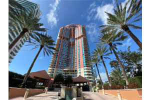 300 South Pointe Dr APT 907, Miami Beach, FL 33139, Sold 06/13/22