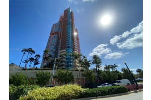 300 South Pointe Dr APT 907, Miami Beach, FL 33139, Sold 06/13/22