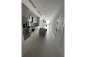 1030 15th St, Miami Beach, FL 33139, Sold 05/06/22