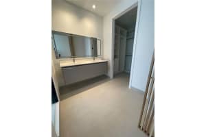 1030 15th St, Miami Beach, FL 33139, Sold 05/06/22