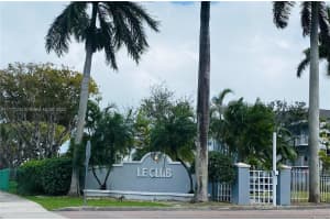 8620 SW 212th St APT 101, Cutler Bay, FL 33189, Sold 04/21/22