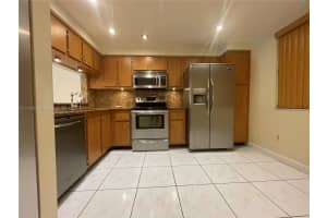 601 Ives Dairy Rd Apt 201-8, Miami, FL 33179, Sold 04/27/22