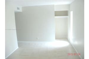 2000 Nw 38th Ter 801, Lauderdale Lakes