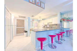 215 SE 3rd Ave #103c, Hallandale Beach, FL 33009, Sold 06/15/22