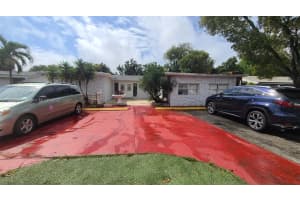 5712 Hollywood Blvd, Hollywood, FL 33021, Sold 06/03/22