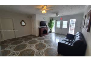 5712 Hollywood Blvd, Hollywood, FL 33021, Sold 06/03/22