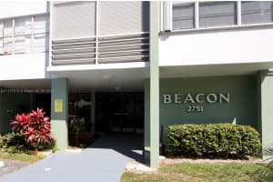 2751 Taft St APT 212, Hollywood, FL 33020, Sold 04/14/22