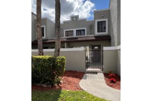 10415 SW 154th Ct APT 2, Miami, FL 33196, Sold 05/12/22