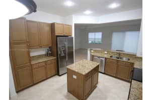124 W Prive Cir, Delray Beach, FL 33445, Sold 05/12/22
