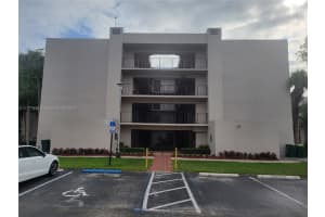 8540 SW 133rd Avenue Rd APT 114, Miami, FL 33183, Sold 05/25/22