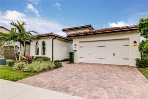 1106 SW 113th Way, Pembroke Pines, FL 33025, Sold 05/10/22
